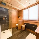 Close To The Village - 4 Bedrooms, Mont-blanc View