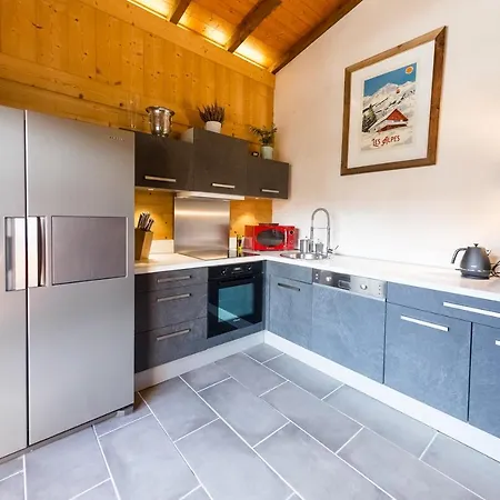 Chalet Close To The Village - 4 Bedrooms, Mont-blanc View